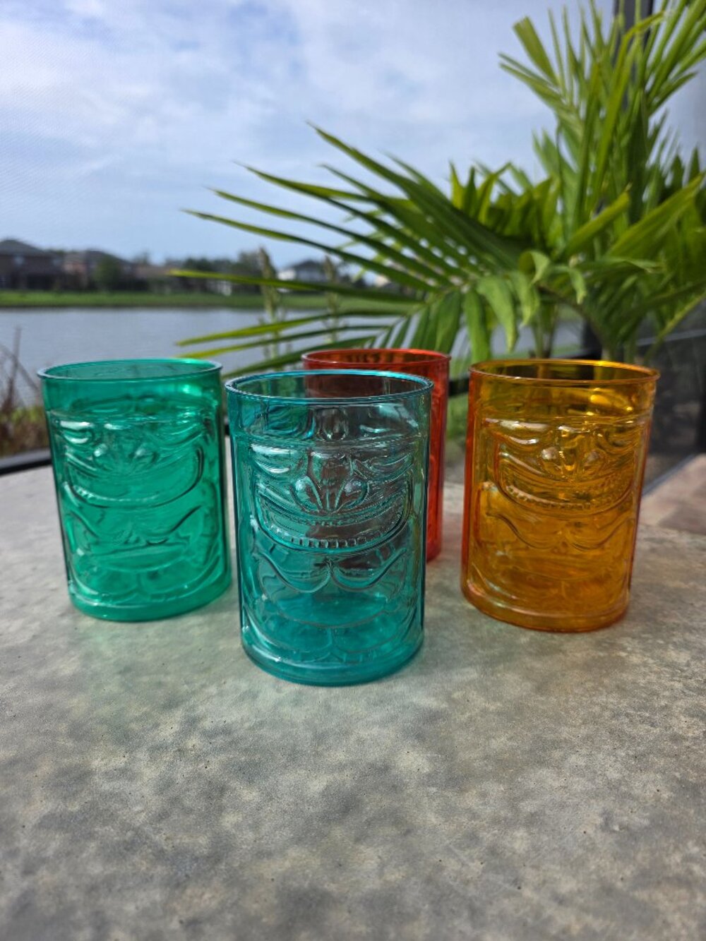 🍹 Set of 4 Reusable Hard Plastic 16-18oz. Tiki Tumblers 🍹